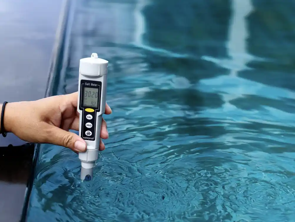111925-GuideToSaltwater-3SaltCellMaintenance Salt cell maintenance