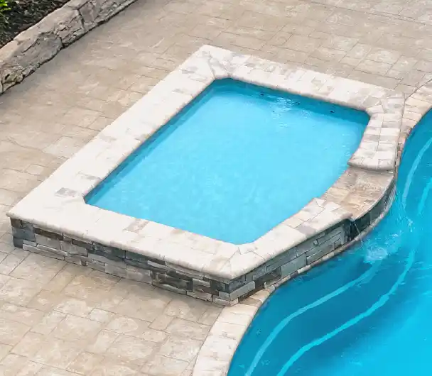 Shoreline fiberglass tanning ledge